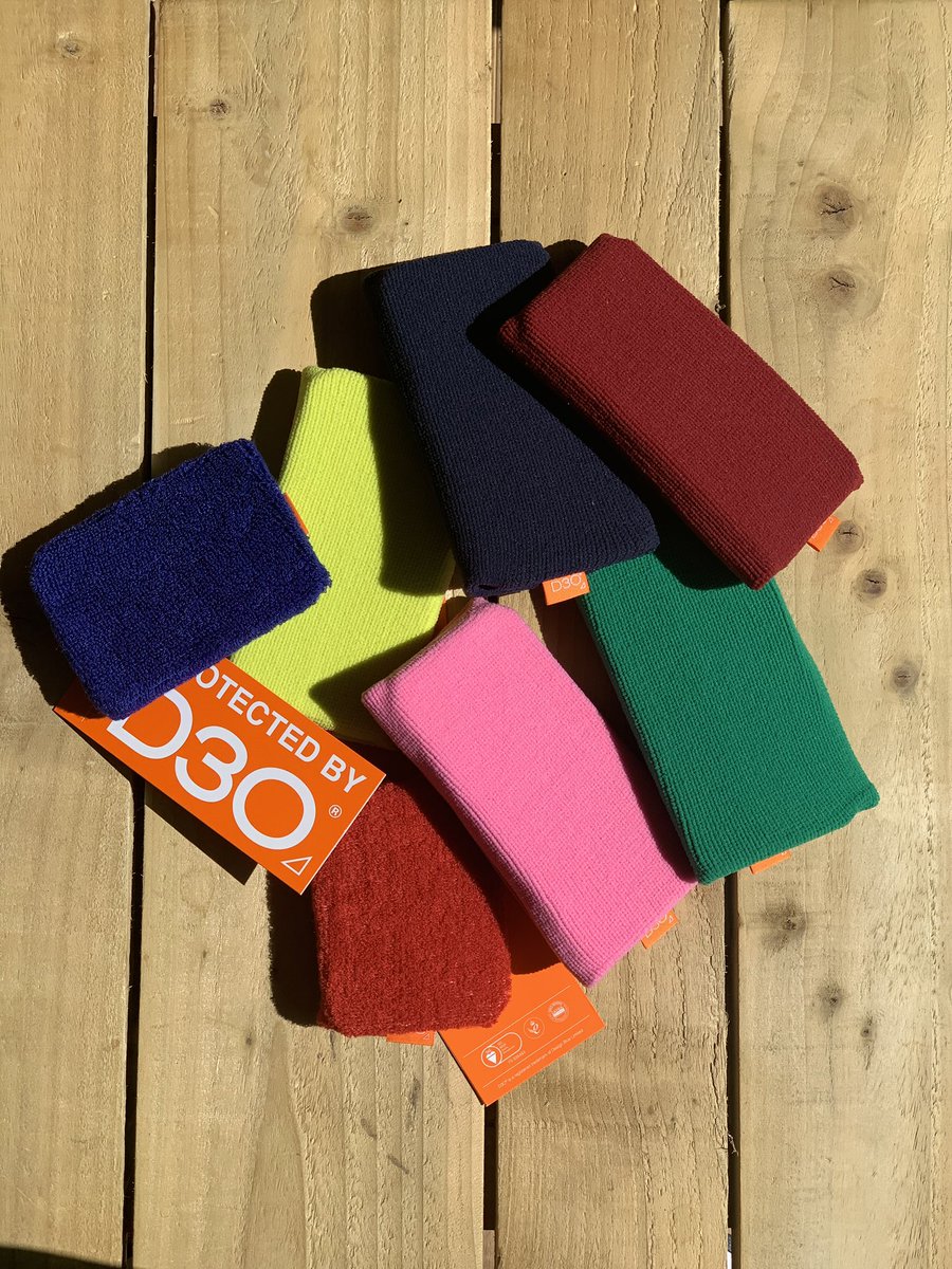 AyrtekCricket's tweet image. It’s been a colourful day in the office as these little lot head out the door #CustomColours #HybridTheory #ProtectedByD3O