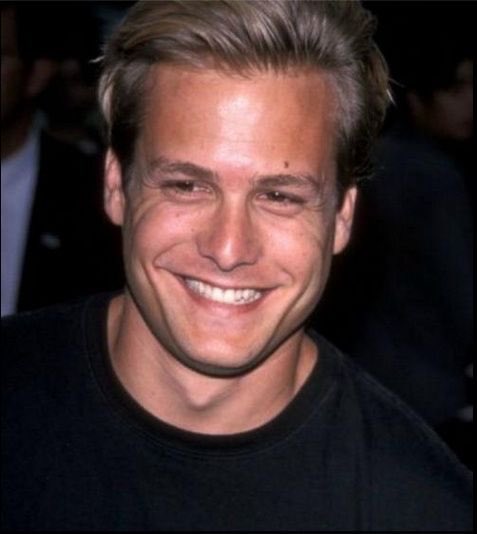 Gabriel Macht, but as you scroll his smile gets bigger: a thread