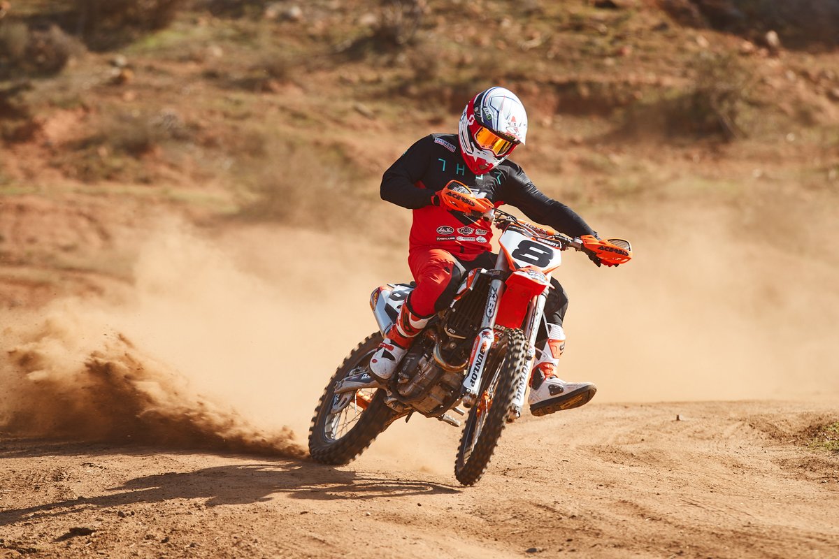 RKEXCEL's tweet photo. RK Chain and Excel Rims have been honored to sponsor Destry Abbott and his racing career for over a decade. Throughout the years, Destry has relied on RK Chain and Excel Rims’ legendary strength and durability. @destryabbott450 @DA8TRAINING #rkexcel https://t.co/zuh5g26EBf