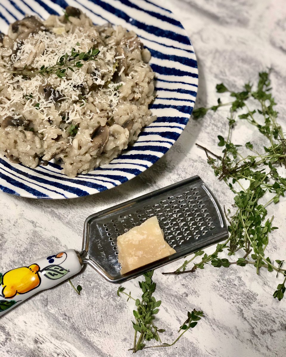 mfoodandtravel's tweet photo. Tonight’s dinner calls for something full of flavour and comforting! Chicken & Mushroom Risotto it is. Recipe from @BBCFood #onepot . More tasty chicken recipes on https://t.co/pj7wJRXmRN #risotto #bbcrecipes https://t.co/iyQlNaKQHh