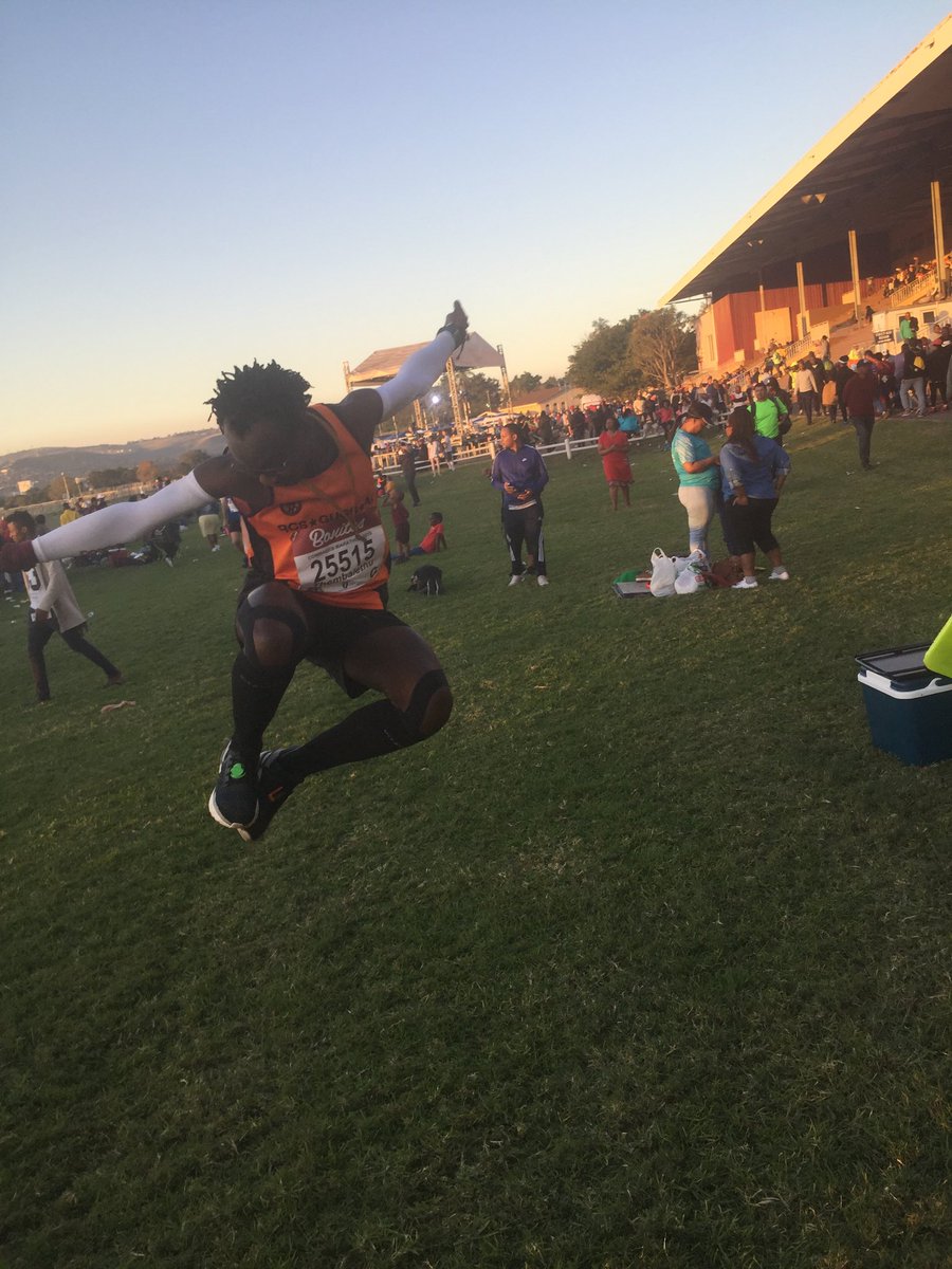 SirLeThU's tweet photo. Jumping is always a must #ThrowBackTuesday #ComradesMarathon #Comrades2019 #StartYouImpossible ⁦@ComradesRace⁩  #JumpingRunner https://t.co/Ucblz5NVbo