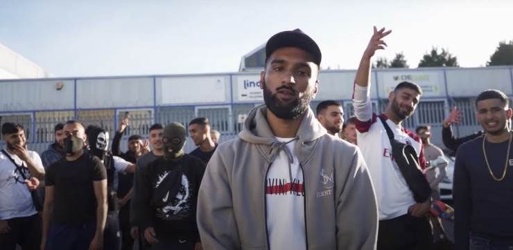 🎵 <a href="/SPARKAMAN14/">SparkaMan</a> &amp; S Dog connect in visuals for new collab "Yorkshire 2 WestMidz"

➡️ bit.ly/3cNkzJt