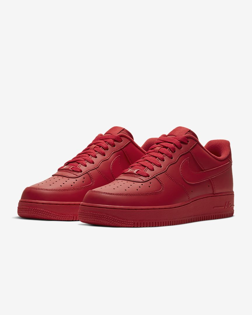 SOLELINKS's tweet photo. Ad: Nike Air Force 1 LV8 'Triple Red' restocked via @nikestore => https://t.co/sfWCSze7qM https://t.co/Isa5m0kFcf