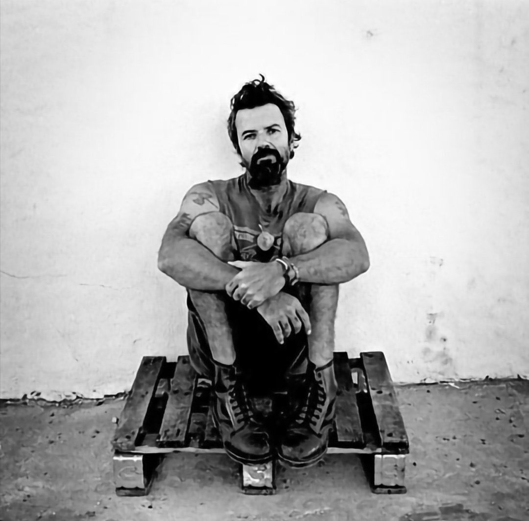 Muere Pau Donés cantante de Jarabe de Palo, nos deja su gran música!!