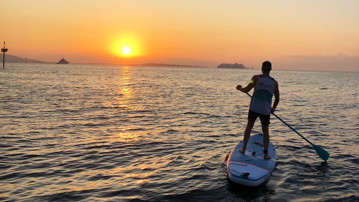 #BattlePhoto - P4 // Selon moi, le meilleur moyen de profiter de la mer à <a href="/villecannes/">Cannes</a>. Tôt. Au lever du soleil, exactement. #ChangezDeDecor