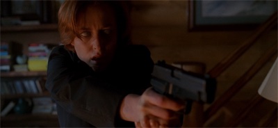 jas_kerry2's tweet photo. X Files: Mulder and Scully track down a suspect whom Mulder thinks could be using voodoo and black magic before saving Scully. Scully always keeps him guessing! #xfiles #theef #mulder #scully #magic #voodoo @Box_Box_Box_Now https://t.co/9Qp7o5nGXO