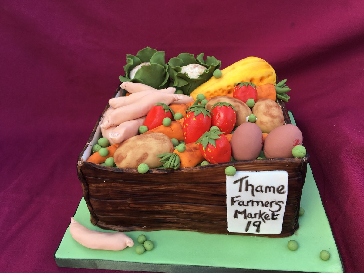 thameproducemkt's tweet photo. The #thamefarmersmarket  will be celebrating 21 years trading in #thame with cakes 🧁 📆 on #tuesday 14 July 2020   At ⏰ 8.30am - 1.30pm               📍Upper High Street. https://t.co/qGfdLfrG1l
