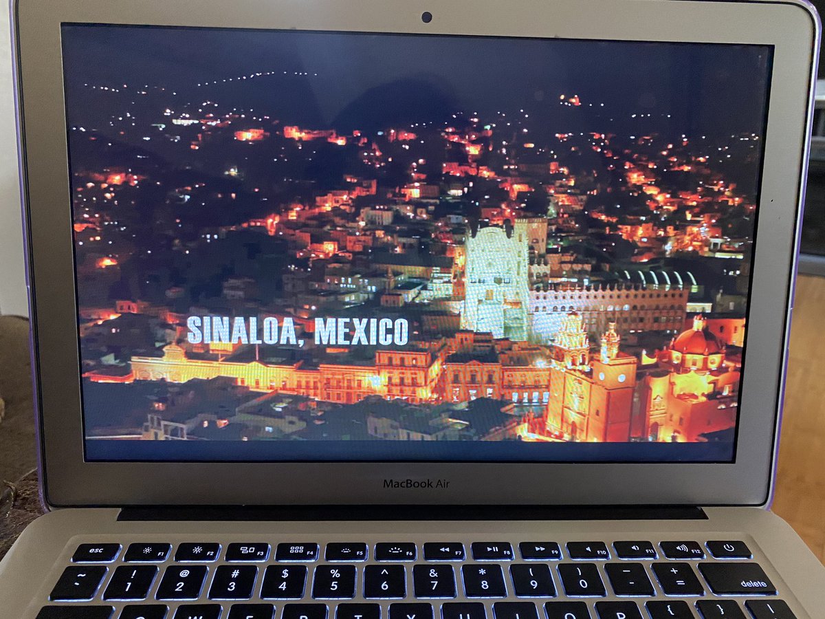 zarelia_'s tweet photo. So I was watching @QueenOnUSA &amp; noticed that Sinaloa isn’t Sinaloa &amp; that it is actually Guanajuato...🤔 I know my state when I see it! 😤 https://t.co/CgAgVYaKWT
