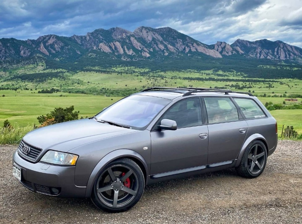 Camp_allroad's tweet photo. I spy a happy copilot | Owner @coallroad35 | #campallroad #Audi #allroad #wagoon #wagonsteez #wagonation #wagonsonly #Audi_official #audigramm #audiloverr #AudiForLife #audipixs #C5union #c5forlife #audizine #fourtitude #quattroworld https://t.co/jgi5JGOvdL https://t.co/bcyxC6Rusw