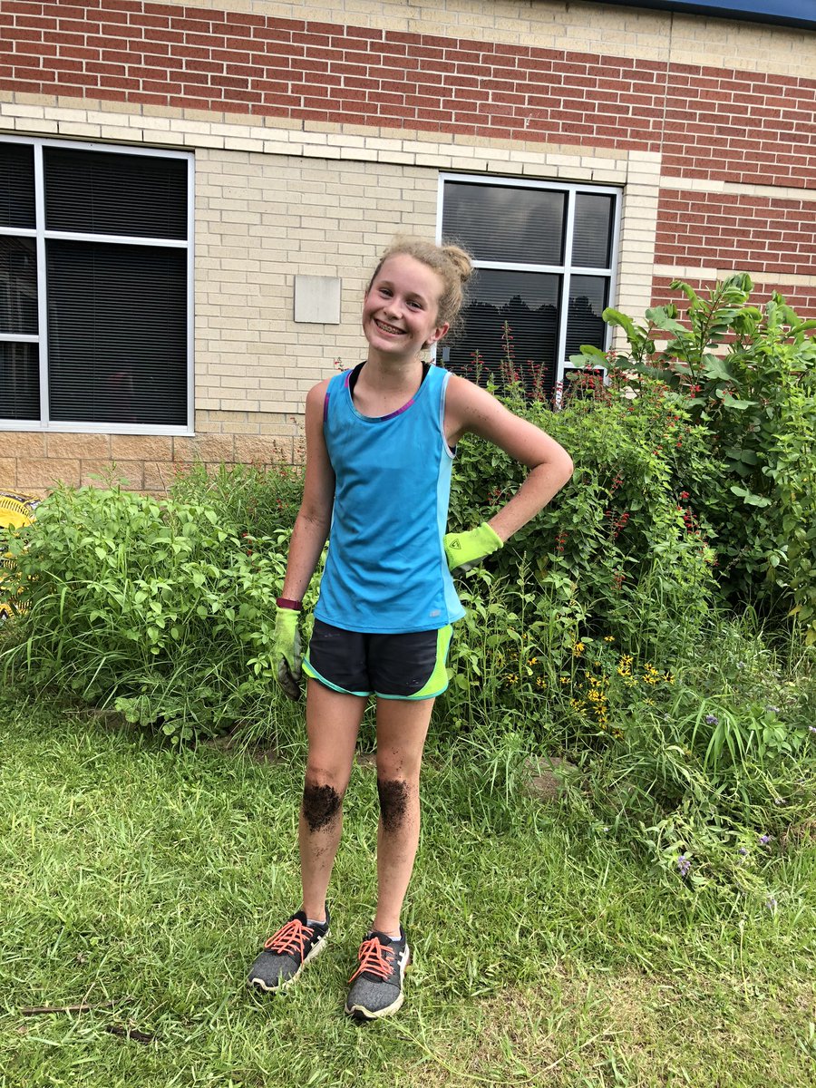 BBES_JMG's tweet photo. "I sweat more pulling weeds than I do when I run! What a great workout gardening is!" - Hayley #NationalGardeningWeek https://t.co/SZ6da4ONze