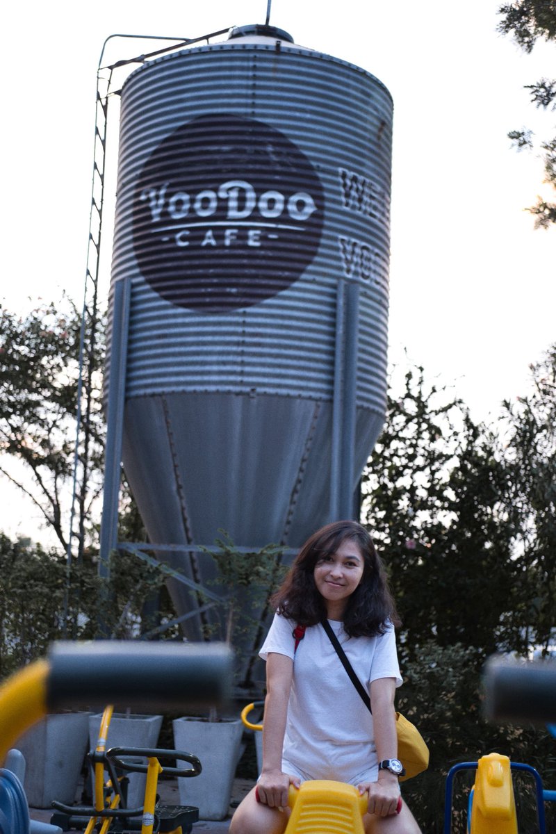 chamroenx2's tweet photo. คาเฟ่สวยๆ ย่านหนองจอก...ร้านน่ารักมาก อาหารก็อร่อย วันหยุดลองแวะกันไปดูนะจ๊ะ

รีวิว: https://t.co/zDpVQQNgAc

#จำเริญจำเริญ #จำเริญเชิญชิม #รีวิวคาเฟ่ #รีวิวทั่วไทย #คาเฟ่หนองจอก #voodoocafe https://t.co/SzQ6FzQ0rS