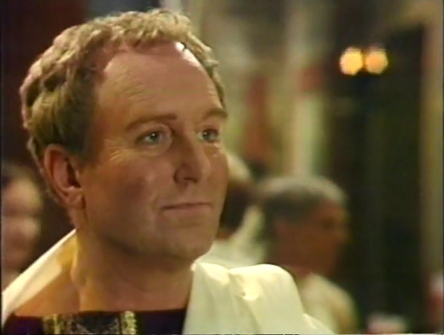 Archivetvmusings on X: "We're in Rome, as Fluter meets and bribes Julius  Caesar. Robert Hardy adding a touch of class to proceedings (as he does for  the next few episodes). #CleoWatch https://t.co/K4vlvuZukG" /