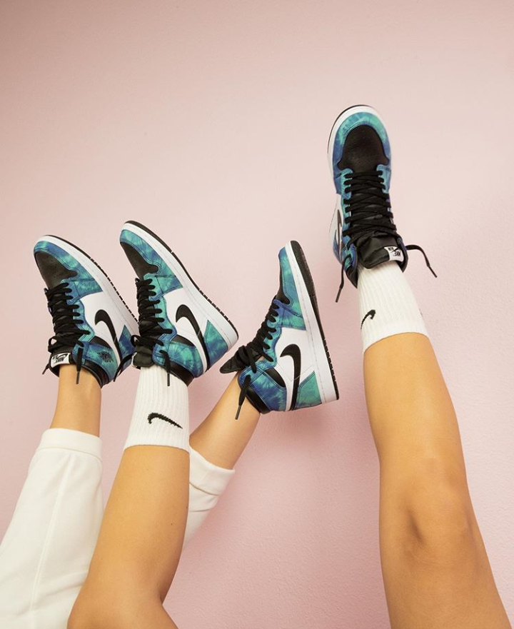 jordan 1 tie dye outfits