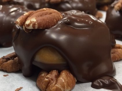 CacaoMagico's tweet photo. #turtletuesday!
Salty and Sweet.... And no 🐢's were harmed in the making 😇
#Turtles #Chocolate #chocolateturtle #chocolatelovers https://t.co/Jfr6NjoBfe