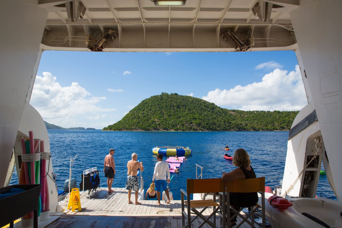 WindstarCruises's tweet photo. Our version of a Caribbean playground.
https://t.co/MLN15eIxss
#caribbean #smallshipcruise #watersportsplatform https://t.co/0STEmxDr2a