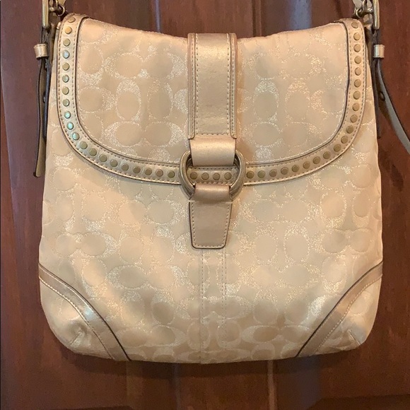 luv2timmyz's tweet photo. So good I had to share! Check out all the items I'm loving on @Poshmarkapp from @Queendom212_new #poshmark #fashion #style #shopmycloset #conceptone #coach: https://t.co/U6C1dOpqyY https://t.co/nEL0Y7B9yq