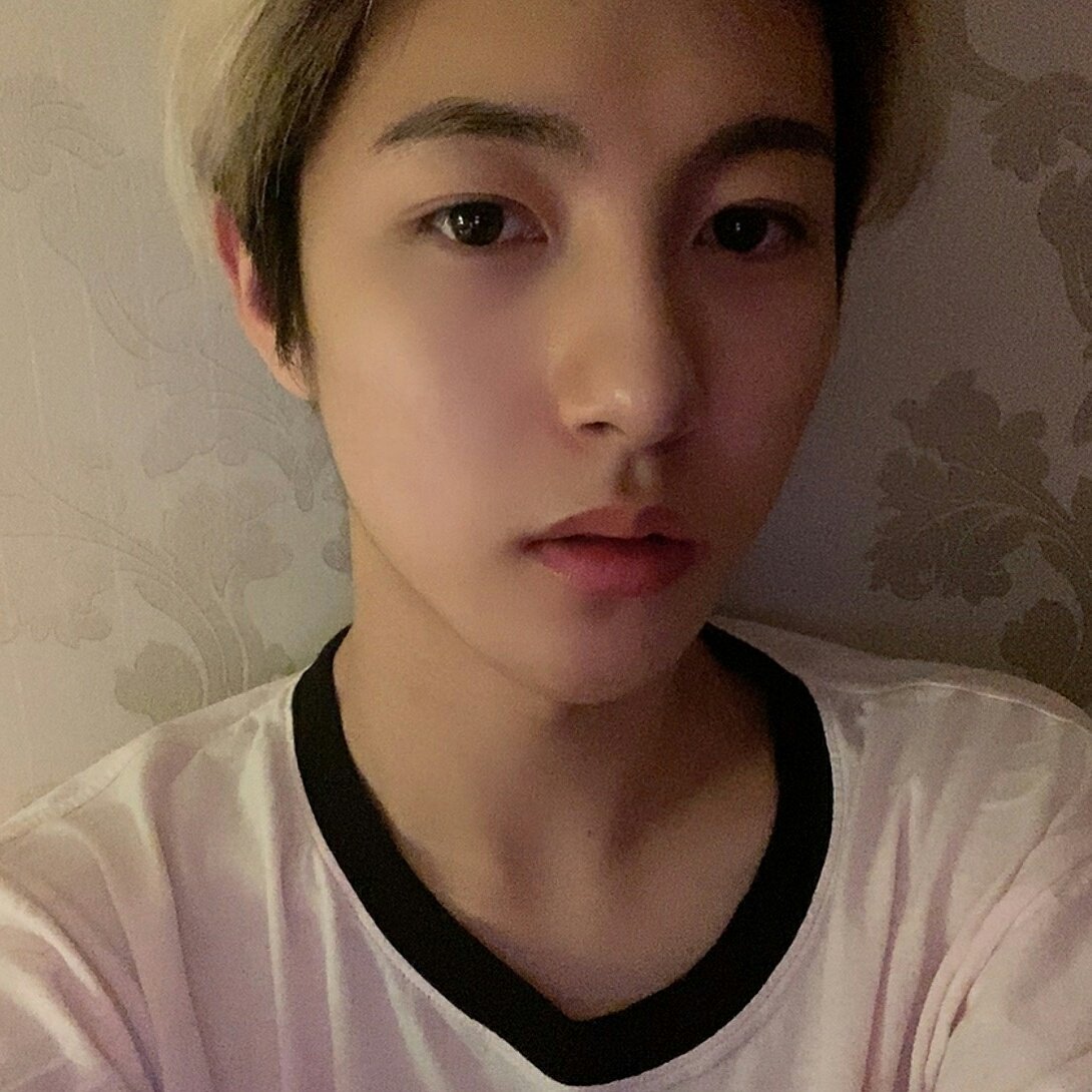 ล่าสุด ไหปลาร้าสวยมาก แล้วจะชอบให้เห็นวับๆแวมๆแบบนี้อะ มันเลยดูน่ารักบอกไม่ถูก ดูน่ารักปนขี้ดื้อๆ ดูแสบๆ ตัวจี๊ด 5555555555555555555555555