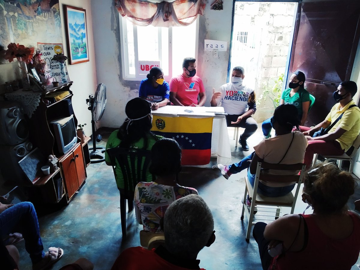 BmUbch's tweet photo. Ubch base de misiones guerito reunidos en evalucian de la raas en la comunidad San Miguel cachipo norte @johanitakenpo @luisarmas09 @maduro_en @dcabellor @RMarcoTorres @drodriven2 @jorgerpsuv @ https://t.co/QWk1m9F2qs