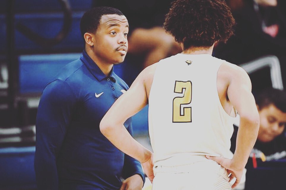 Highland_Hoops's tweet photo. HBD to our guy @TrainingMvm 🎉🎂 Many thanks for your dedication to our program and the great work you put in developing young players‼️#HighlandHoops #mvmtraining https://t.co/UHG1CZi7aL