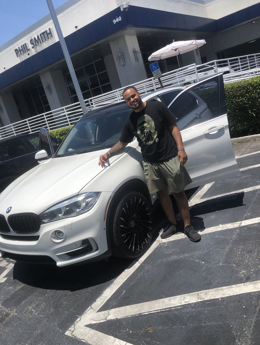 Prince_Flacko's tweet photo. Hard work pays off 🙏🏾 Year 22 has been great to me 🙇🏾‍♂️ https://t.co/GiPWTH086L