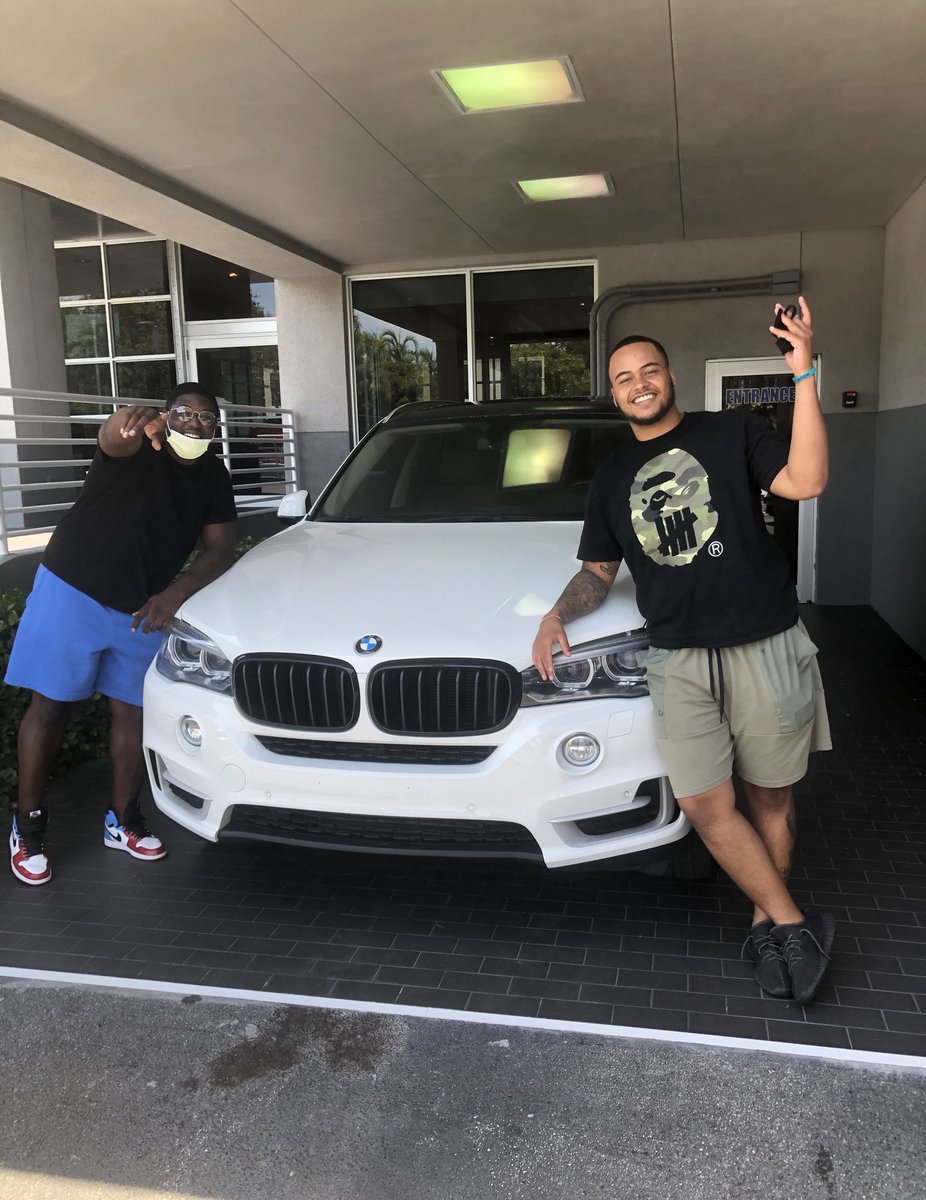 Prince_Flacko's tweet photo. Hard work pays off 🙏🏾 Year 22 has been great to me 🙇🏾‍♂️ https://t.co/GiPWTH086L