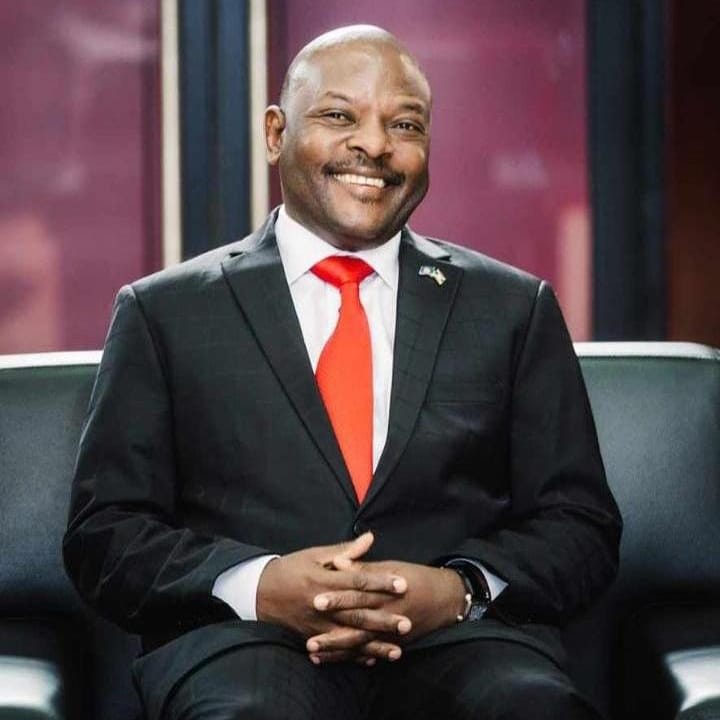 Mo’W Kanzie🌹 tweet media