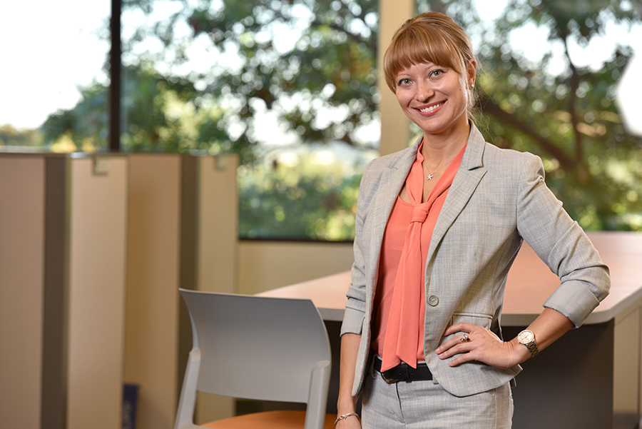 holmesmurphyins's tweet photo. Congratulations to Nataliya Boychenko on being named as the Federal Home Loan Bank of Des Moines Emerging Woman of Influence for 2020! The @BusinessRecord's Women of Influence awards celebrate the work of women who have made a difference. Way to go, Nataliya! https://t.co/FuBTNQkvGD