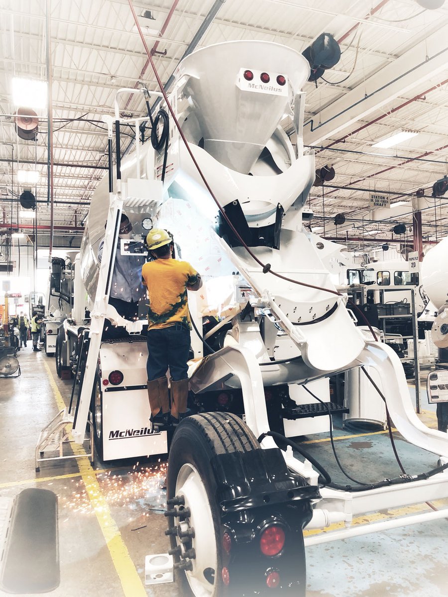 RevolutionMixer's tweet photo. Aggregate Industries your newest Bridgemaster Mixers were spotted on our Finish Out Line! Our production team members are working hard on those special features like the 6.5' main chutes.
@lafargeholcim @peterbiltmotors
#TeamMcNeilus #Manufacturing #McNeilusMixers #FLEXControls https://t.co/EYggxdcLpX