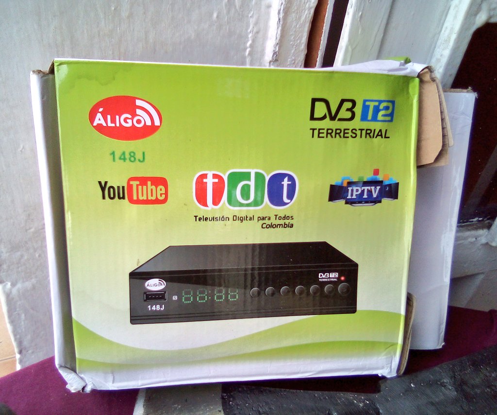 taucetinet's tweet image. #Denuncia y #Alerta sigue la invasión de la soberanía del espectro radioeléctrico de Venezuela por parte del narcogobierno de Colombia, no solo con su #DirectTV, sino con la #TDA colombianos con 13 canales de #TVcolombiana de libre venta en todo el  #Tachira por 140 mil pesos.