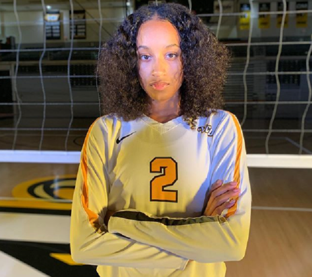 WofVOLLEY's tweet photo. INTERVIEW: Jasmin Sneed for WoV - "My goal is to play for the USA NT"
https://t.co/HqHouE7nLR
#volleyball #WoVInterview https://t.co/3i348uCAWz