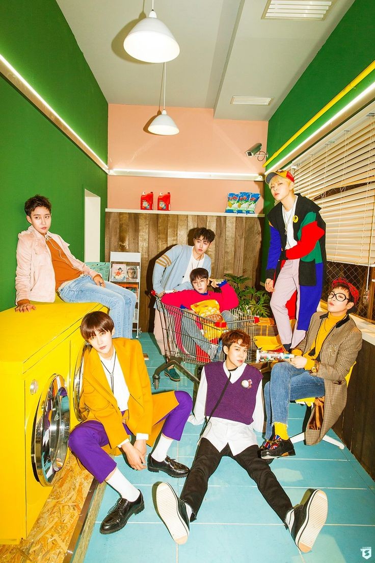 MayiiZs_Inuzuka's tweet photo. Un grupo que amo gracias a su carisma, y las letras de sus canciones que me marcan siempre, hay que respetar el trabajo que ellos hicieron para componer y crear una canción tan increíble #BlockB #BlockB_Yesterday https://t.co/rGm6gOgB0A