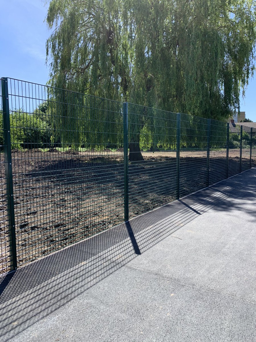 FenceSecure's tweet photo. Another project nearing completion, Multi Use Games Area consisting of 868 Twin Wire Rebound mesh system at Yorkswood Primary school, children’s play area still to go in, completion should be early July.
#CLDfencing. https://t.co/u5T1vZ0cuB