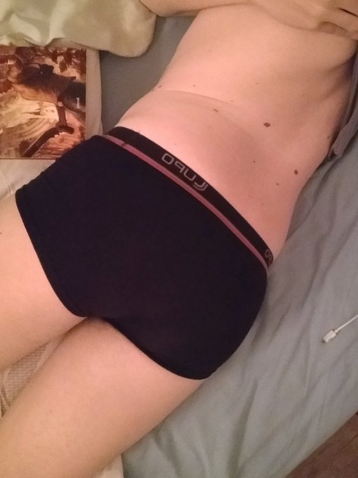 I've been posting very little lately... I haven't taken many pics either so yeah, this is the laziest