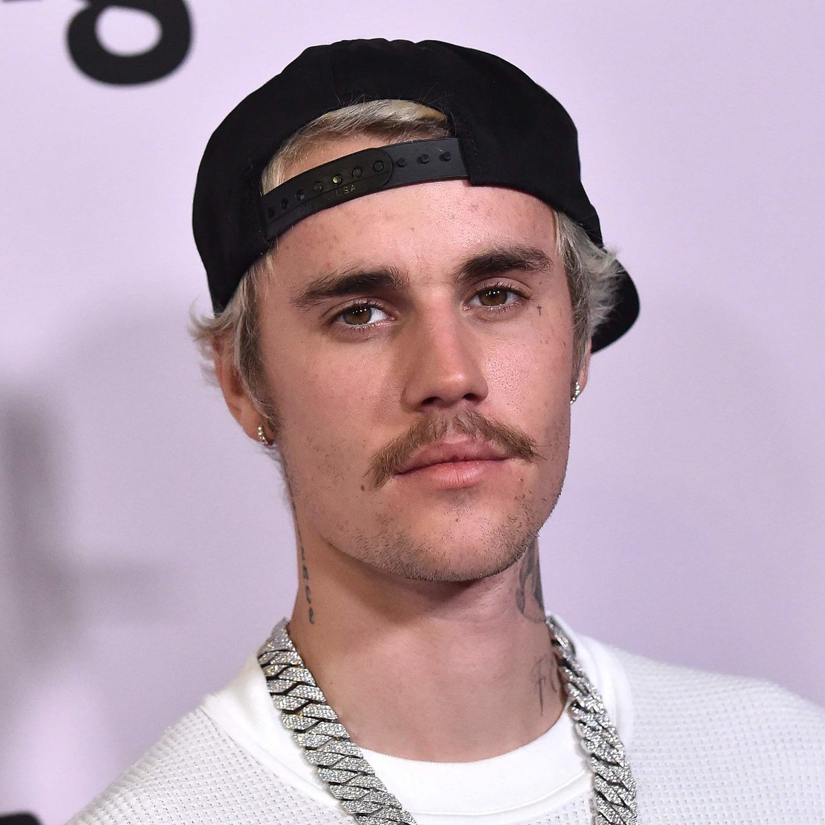 AnruGamer's tweet image. Hazlo kawaii uwu #DalasPhotoshop