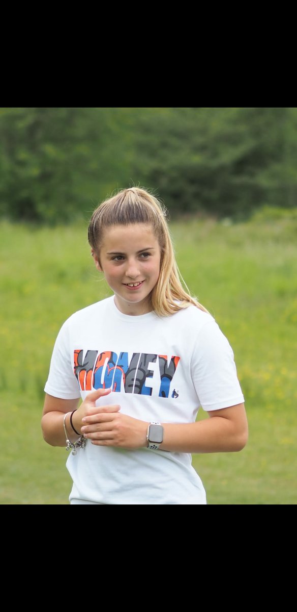 boxerfayemarsh's tweet photo. 🥊👌 great coach 🙌🙏🥊🥊 @England_Boxing @MitchRobbo05 @sparbarboxing @EBBoxingSquads @gbboxing @greatwyrleyabc @ThePugilistMag @Moneyclothing @WomensFightNew1 @BoxingAwards #lovethegym #girlscanfight2 #COVID__19 #lockdown2020 #boxinggirl #bigdreams #boxinggoals #Fighters https://t.co/WaSFxvSvSx