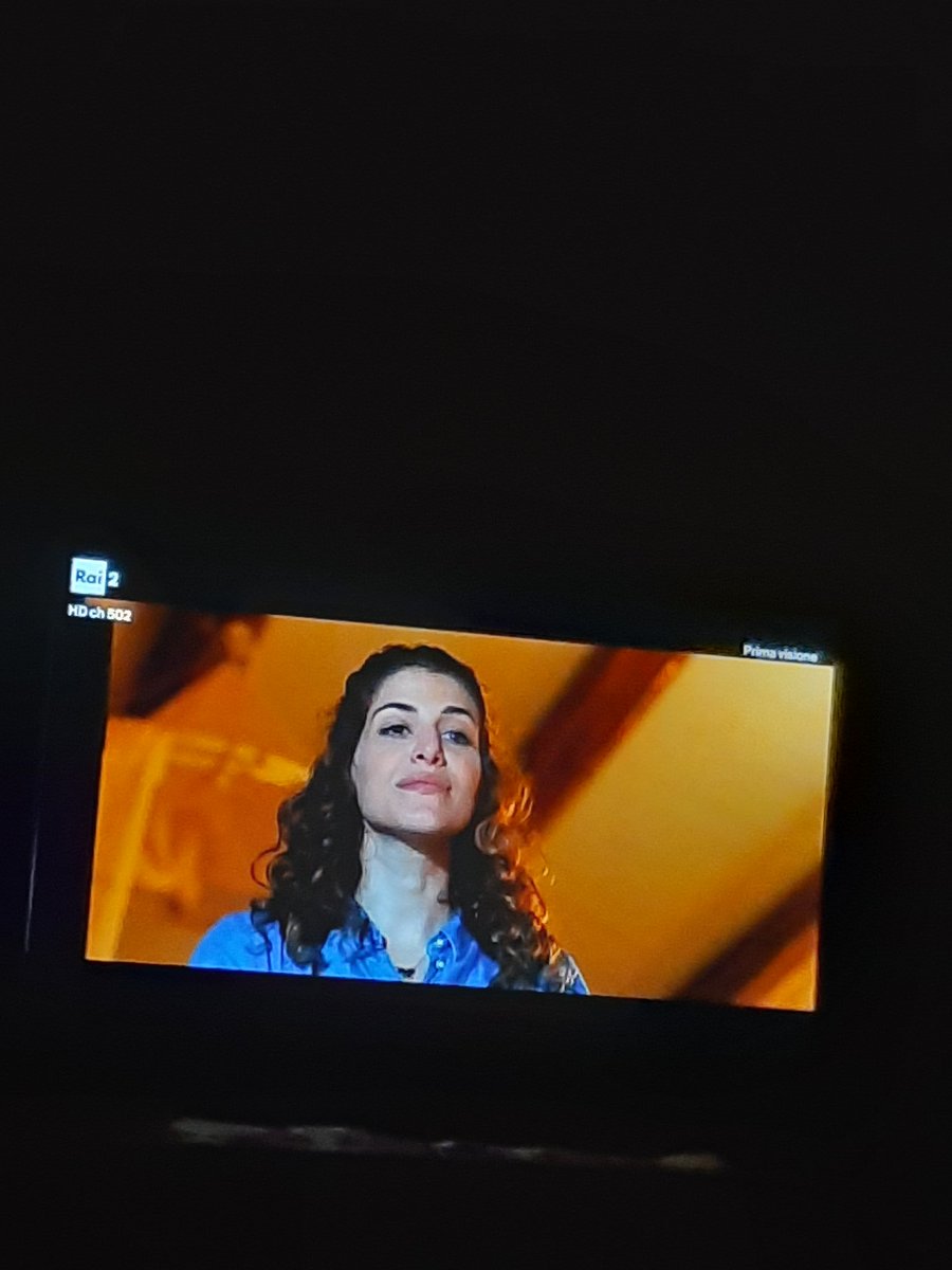 schatzchen_79's tweet photo. @iSoldiSpicci Presenti. Bravissimi🤩🤩 @iSoldiSpicci #LaFuitinaSbagliata @RaiDue https://t.co/KBsg1FwtsT