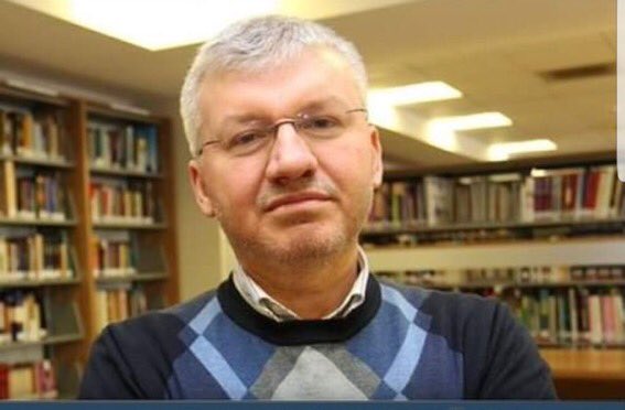 AslanMelut's tweet photo. Türk Bilim İnsanımız Doç.Dr.Mustafa Güzel Covıd-19 Tedavisinde Kullanılan Favipiravir İsimli İlacı Yerli İmkanlar İle Üretmeyi Başardı Milletimize Hayırlı Olsun 

( Tübitak ) https://t.co/maTKoUO4sl