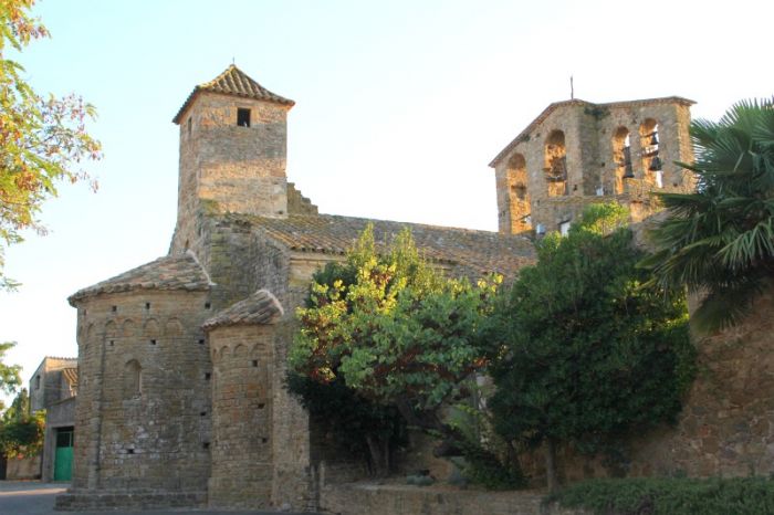 Catalan Lifestyle: Part One

Several years ago we took a wonderful trip to Spain's Costa Brava. We visited Early Catalan (Iberian) ruins, took cooking classes, and toured Barcelona. Enjoy the memories with us!
chambersarchitects.com/blog/steve-cha…