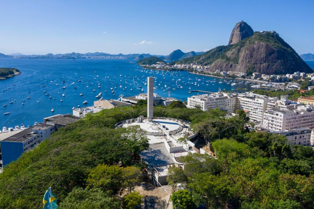 leomonteiro_rio's tweet photo. No início da tarde de ontem, recebi do meu amigo e Presidente da Fundação Memorial do Holocausto, Marcelo Rotenberg, essas lindas fotos e a notícia de que as obras estão dando forma a esse monumento ímpar na Cidade Maravilhosa.
#MemorialdoHolocaustoRio #VemProRio #EventosRio https://t.co/hAqHhQ5Pi6