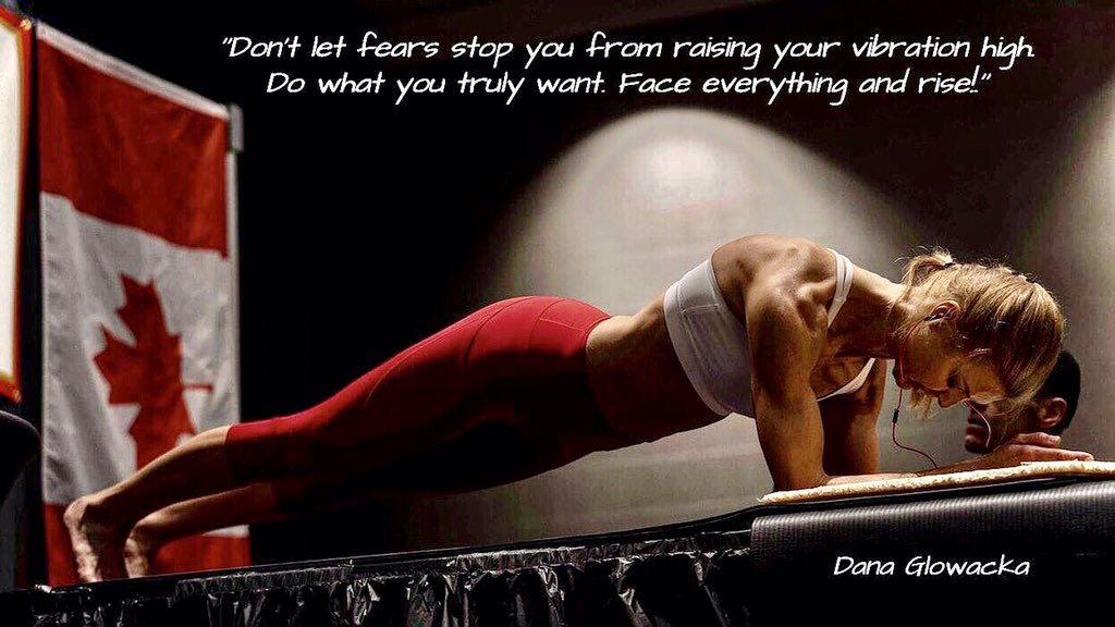 DanaGlowacka's tweet photo. Staying strong, healthy and positive is the base of raising vibration high.#strong #healthy #positivemindset #PeaceAndLove #plank https://t.co/w73bgFpmFs