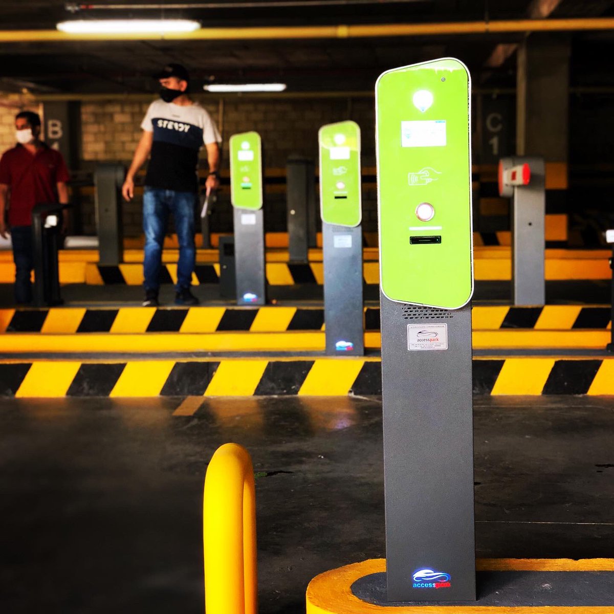 AAccesspark's tweet photo. Ya pueden pasarse por el #hospitalinternacionaldecolombia en #Bucaramanga y conocer nuestros nuevos cajeros 2020Q y las Máquinas 1020Q #Accesspark #automatización #parqueaderos https://t.co/JYbovvCBlQ