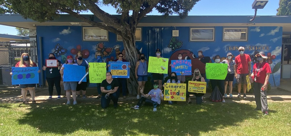 handyelementary's tweet photo. Today was our Kindergarten Promotion Parade!! It was great to see these smiling faces. We miss you and can’t wait to see you as first graders! 🎓 🐝 ❤️ #handyelementary #kindergarten #kindergartengraduation #handystong #ousdstrong https://t.co/CRyC5JH5tu