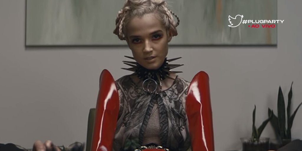 plugpalooza's tweet photo. Ela discorda! pois discorde ai na sua casa
A primeira surpresa da noite é Poppy com "I Desagree" #PlugParty https://t.co/pt8XJOGRun