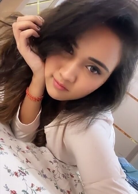 KashafUsara's tweet photo. Cute 
@Ashisinghh 
#AshiSingh https://t.co/cfYIwWRBxn
