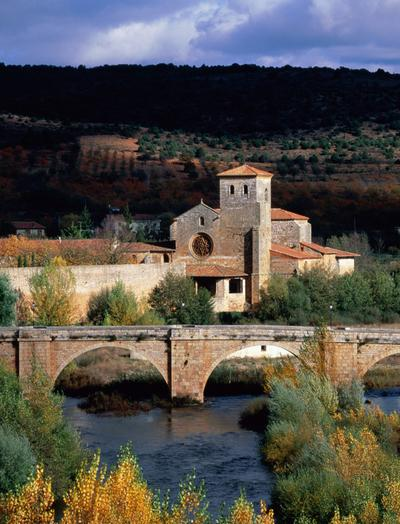 memescastilla's tweet photo. Abro hilo de pueblos de Castilla preciosos y no muy conocidos 💜

RT para difundir

-
1. Covarrubias, Burgos https://t.co/PxYg7WcrSe