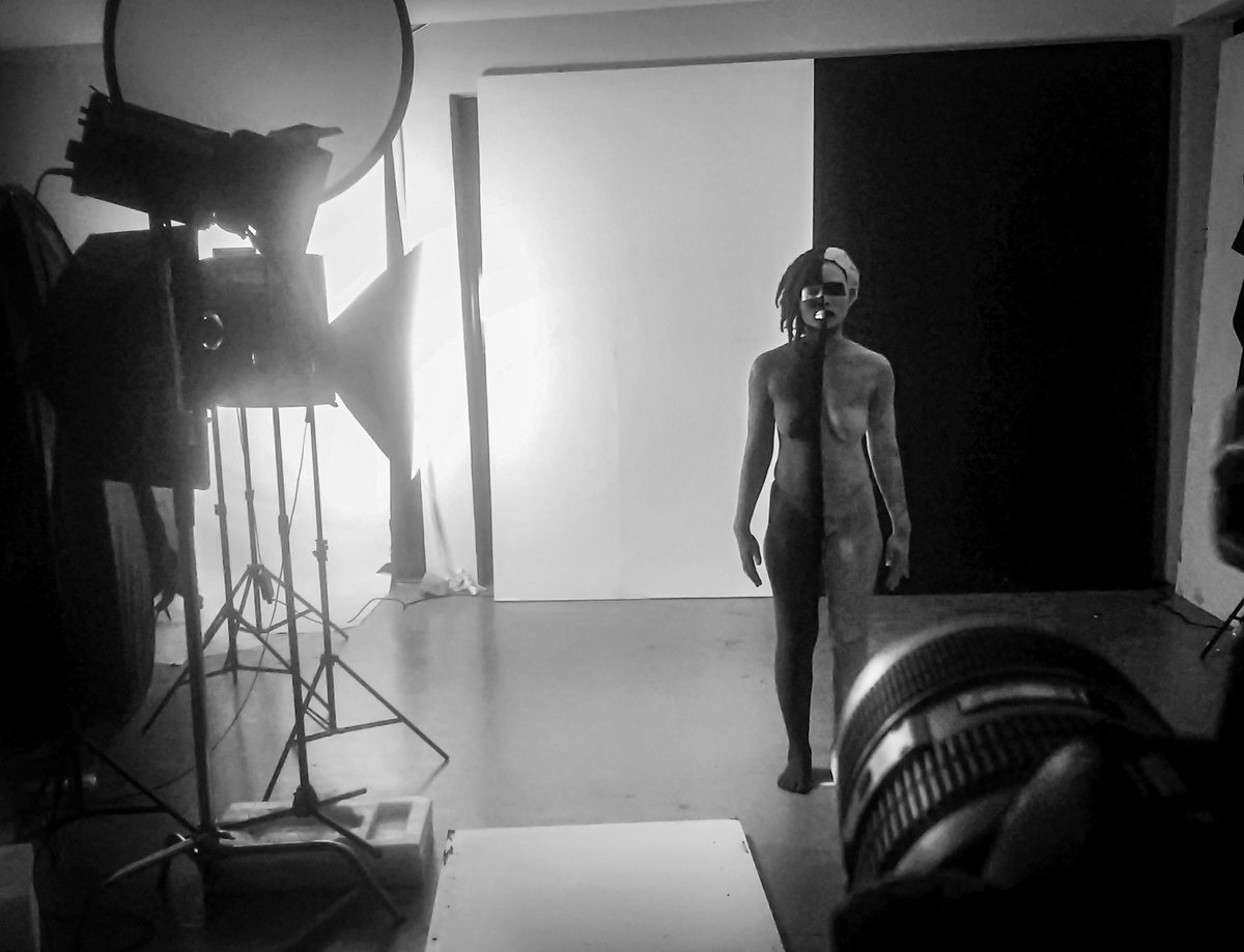 fonfotogh's tweet photo. Black n white issues https://t.co/mJnozAMp8s