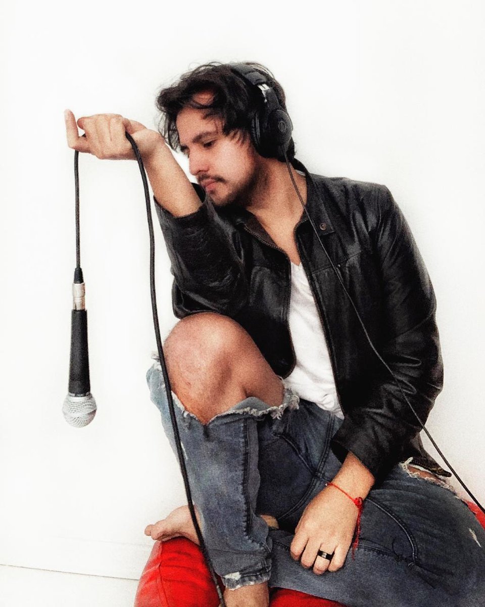 🎣 ¡Esperando el pez grande! 🎶