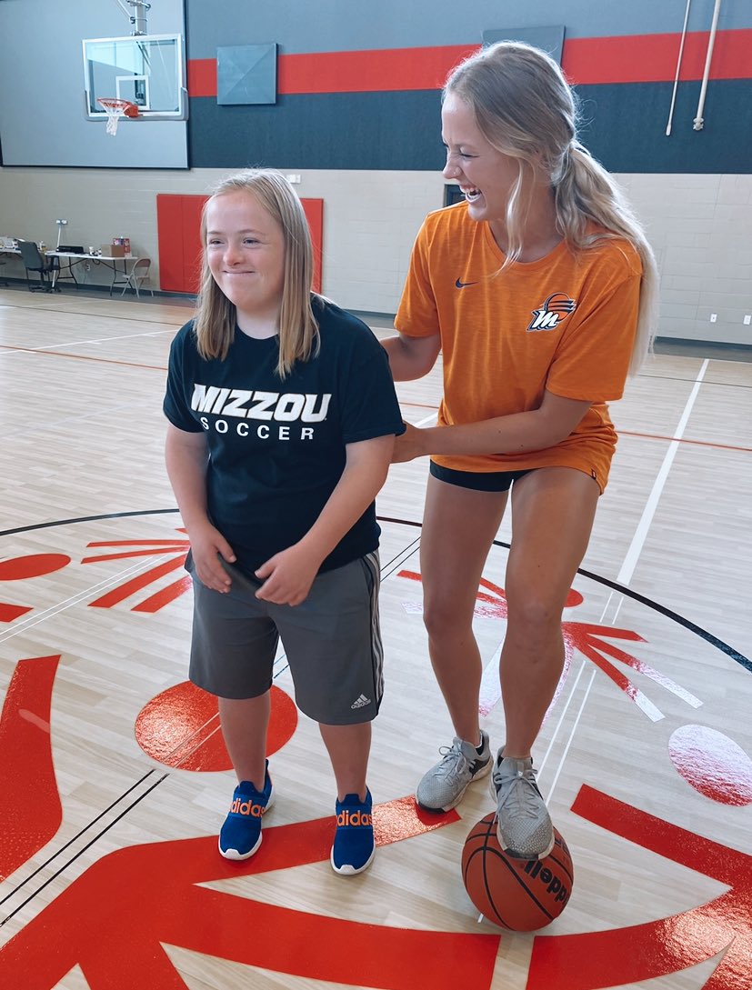 Sophie Cunningham tweet media