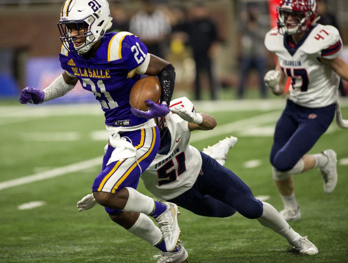 DLSPilots's tweet photo. Great showing by the @CHSL1926 .... #GoPilots

De La Salle ranks among the Top 10 Michigan Private High Schools for athletes. Read the story here --> https://t.co/5T42cLQyBT https://t.co/Dzg5qvpKiA