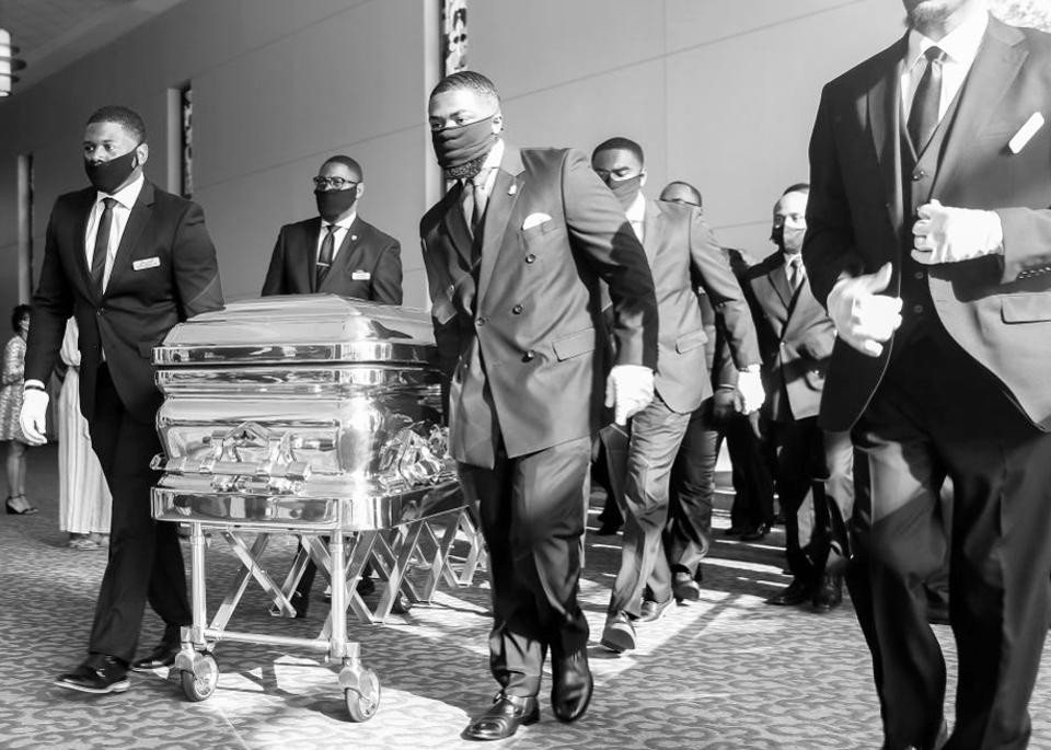 George Floyd to be laid next to his mom as his final funeral service in Houston begins (photos) lindaikejisblog.com/2020/6/george-…